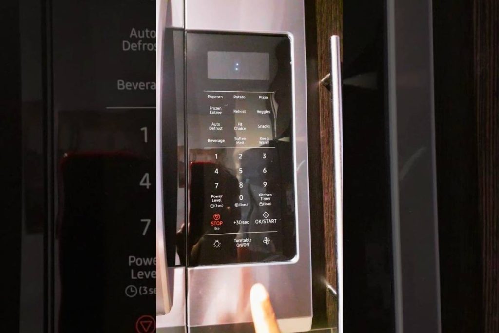 How To Set Clock On Samsung Microwave? [StepbyStep]
