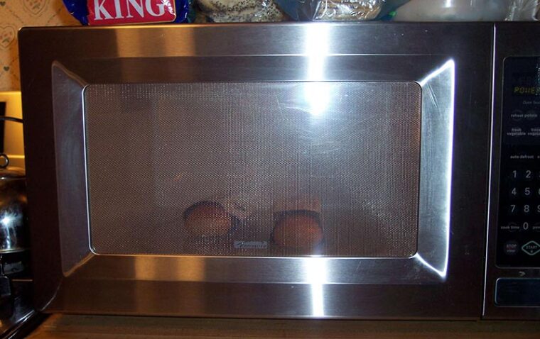 is-it-safe-to-microwave-hot-pocket-and-how-long